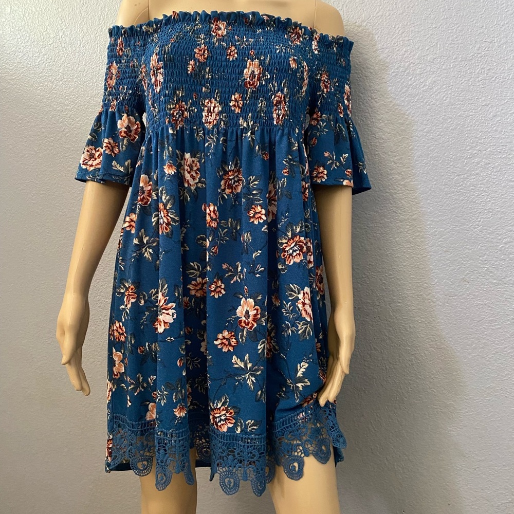 Off the shoulder, blue lace and flower print summer dress.
